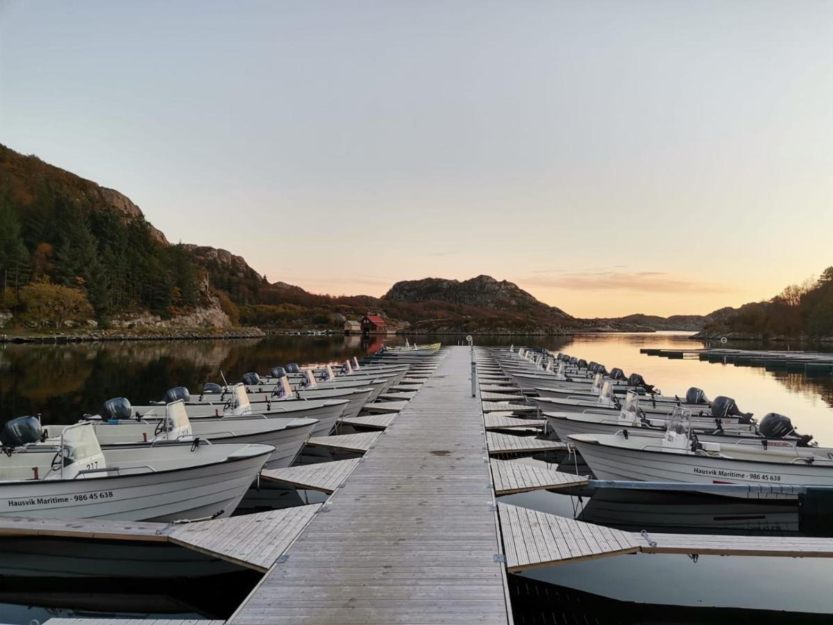 Hausvikstranda Lyngdal Exterior foto